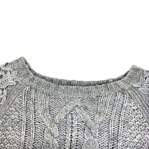 Talbots Grey Cableknit Pullover Sweater with Embroidered Shoulder Details - Picture 4 of 6